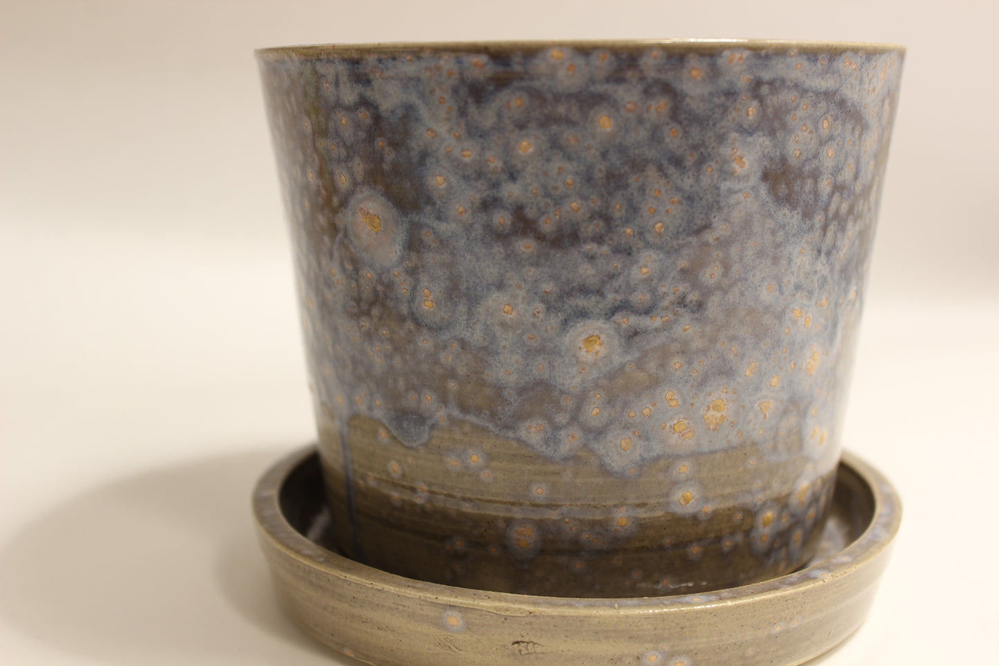 Plant pot and saucer