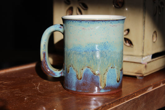 Blue drippy mug